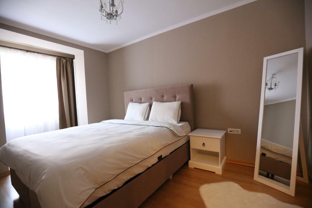 Old Square Apartments 5 Τιμισοάρα Εξωτερικό φωτογραφία